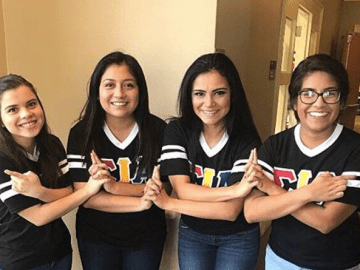 Women Inaugurate First Latina Sorority at Arkansas University - HipLatina