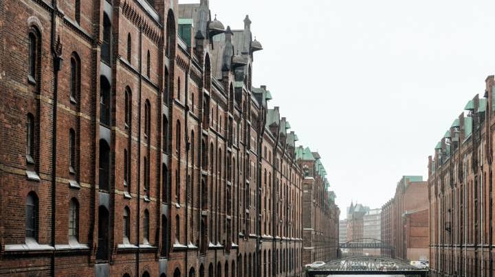 Photo: Unsplash/@cristina_gottardi