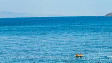 Photo: Unsplash/@nickkarvounis