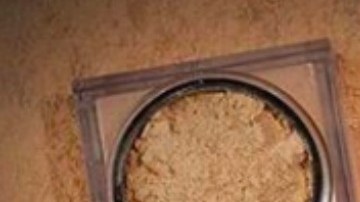 Finishing powders for darker skin HipLatina