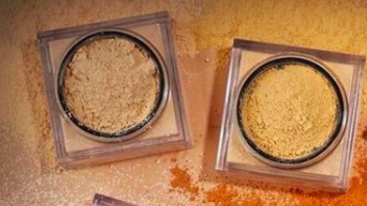 Finishing powders for darker skin HipLatina