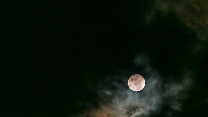 September full moon HipLatina