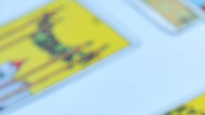 Tarot card readers HipLatina