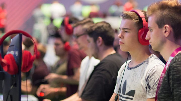 Kids and esports HipLatina