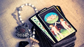 I Read My Own Tarot Cards HipLatina