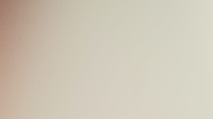 Photo: Unsplash/@sabrinamay