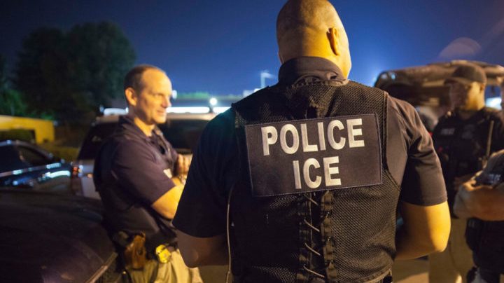 ice deports 120 cubans