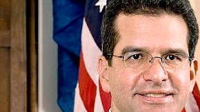 Photo: Wikimedia/Official site of Resident Commissioner of Puerto Rico Pedro Pierluisi
Trabajo derivado: Coronades (talk)