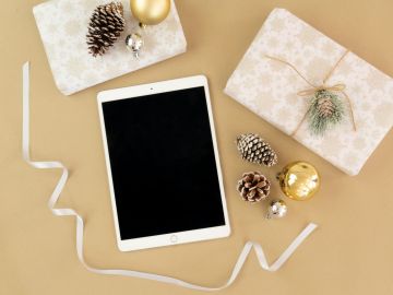 How to Increase Your Net Worth While Holiday Shopping