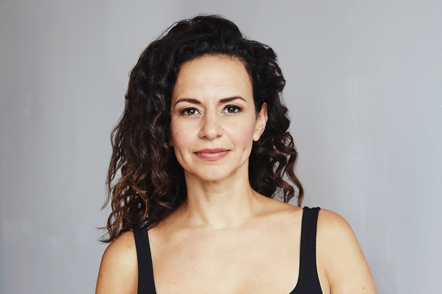 'Hamilton' Star Mandy Gonzalez is Using Her Platform to Promote ...