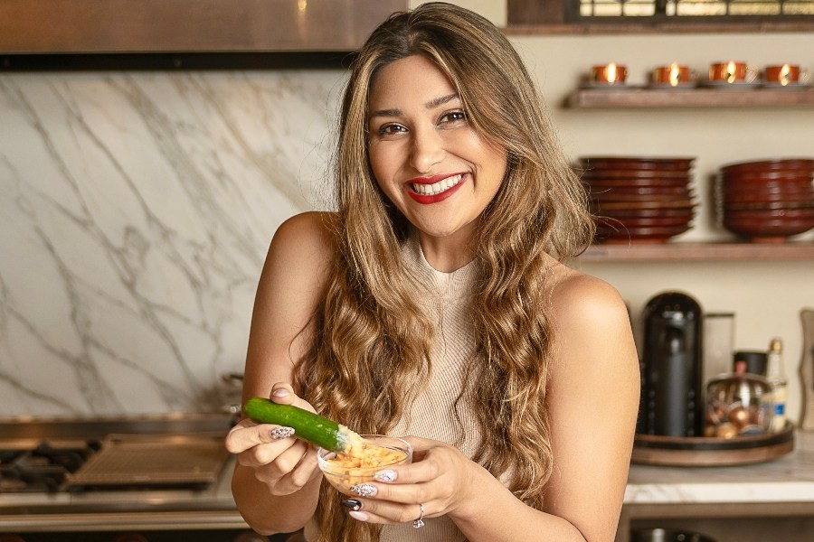 Mayra Wendolyne Talks Living Low Carb and Age Gap Love - HipLatina