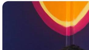 Andrea Campos Con Pollo