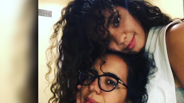 Curly Hair sisters