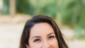 Rebecca Alvarez Story Bloomi