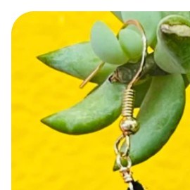 Latina-owned gift guide under $15