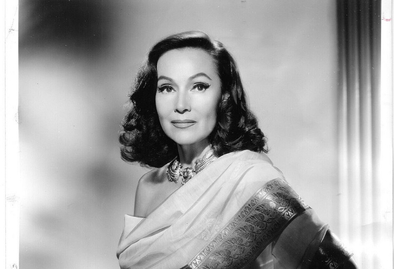 Dolores del Rio: The First Latina Hollywood Star - HipLatina