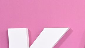 Karol G Revives “El Show de Cristina” for One-Night-Only Special After 14 Years