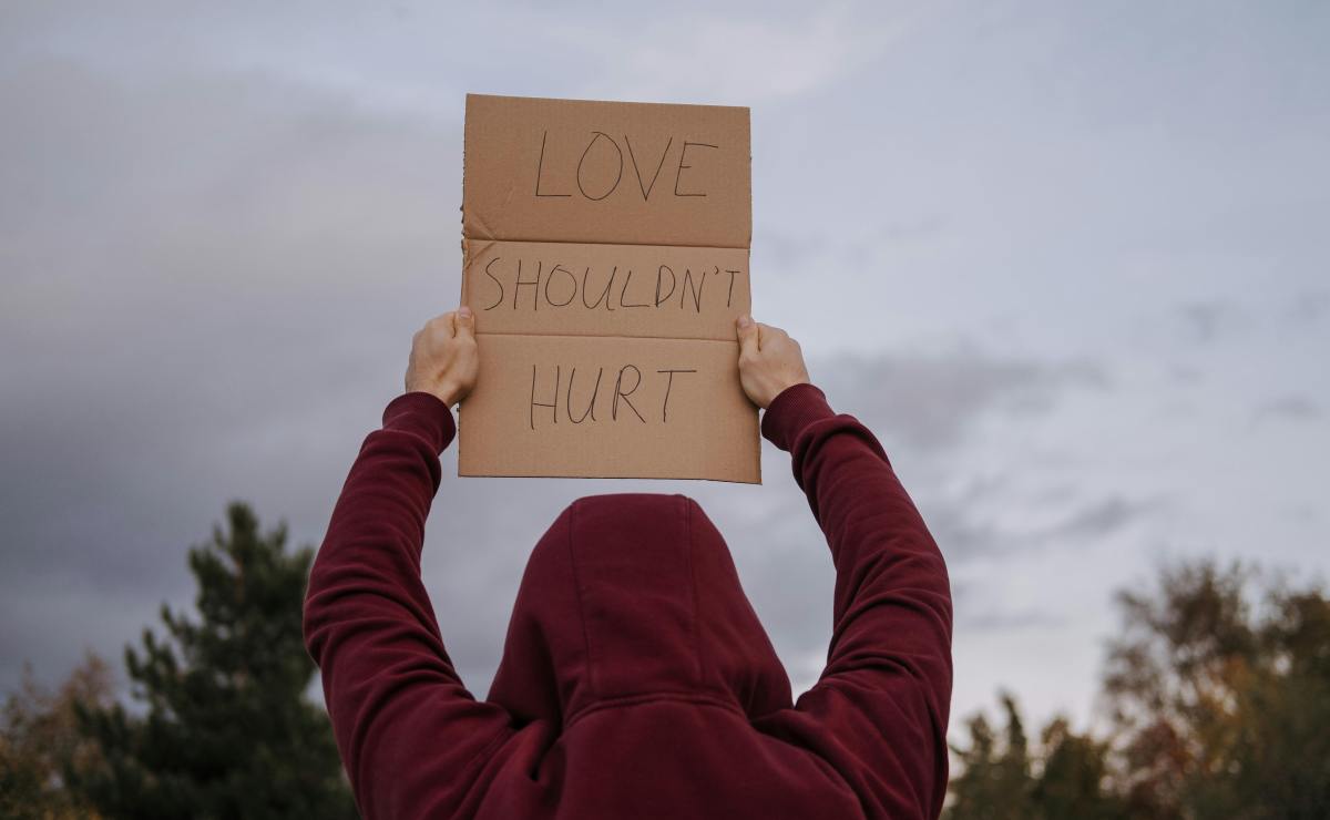 Behind the Perfect Marriage Is a Pattern of Abuse Too Many Immigrant Women Know - HipLatina