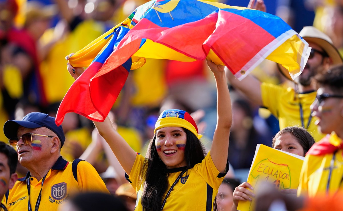 The U.S. Is Still Asking Whether the World Cup Matters— Latinas Never Needed To - HipLatina