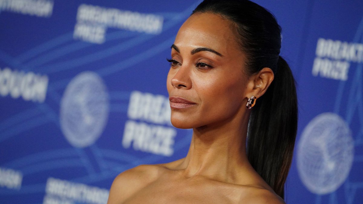 Zoe Saldaña Just Said What Every Woman of Color in the Room Is Thinking
